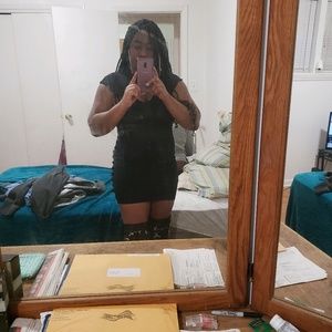 Meet your Posher, Dominique